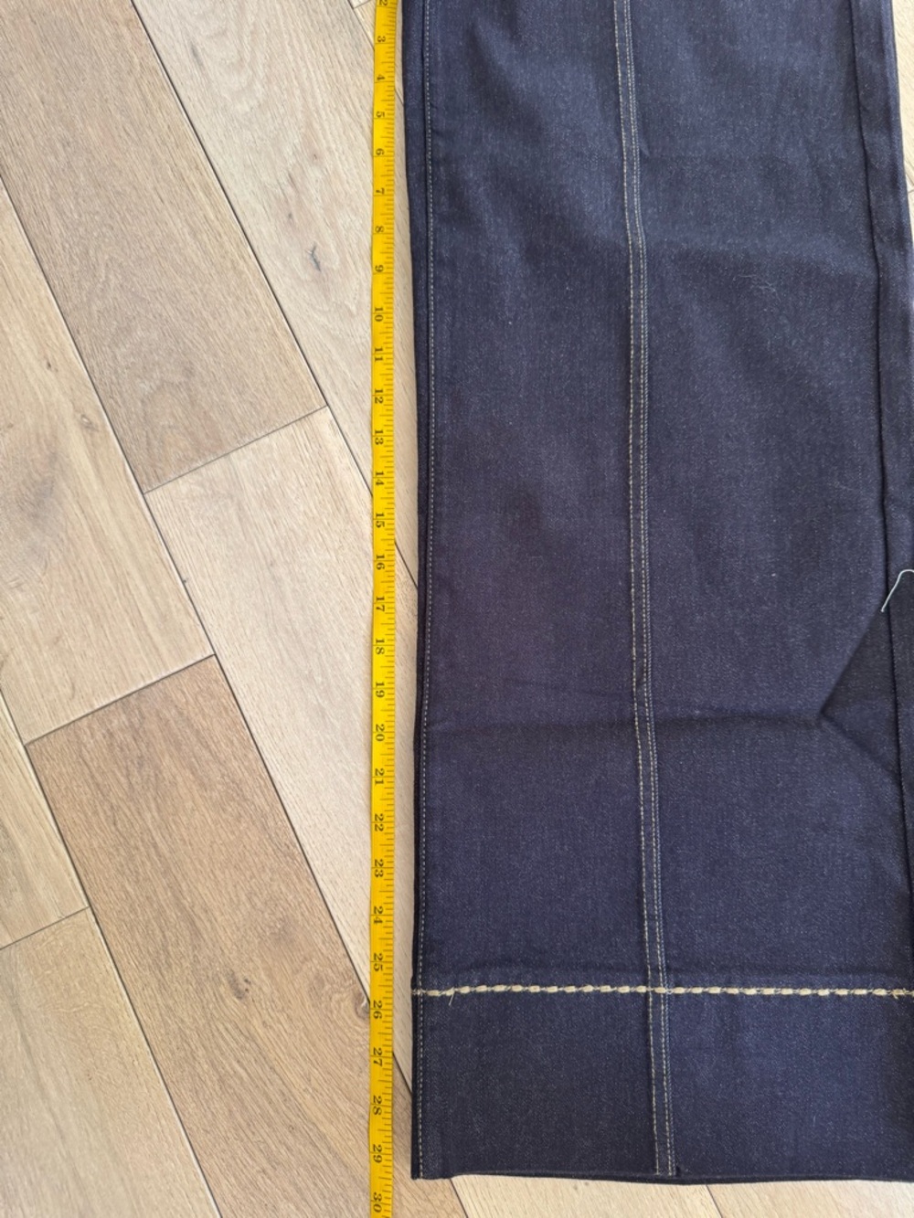 Commense Dark Indigo Wide-Leg Jeans with Contrast Stitching - Picture 9 of 11